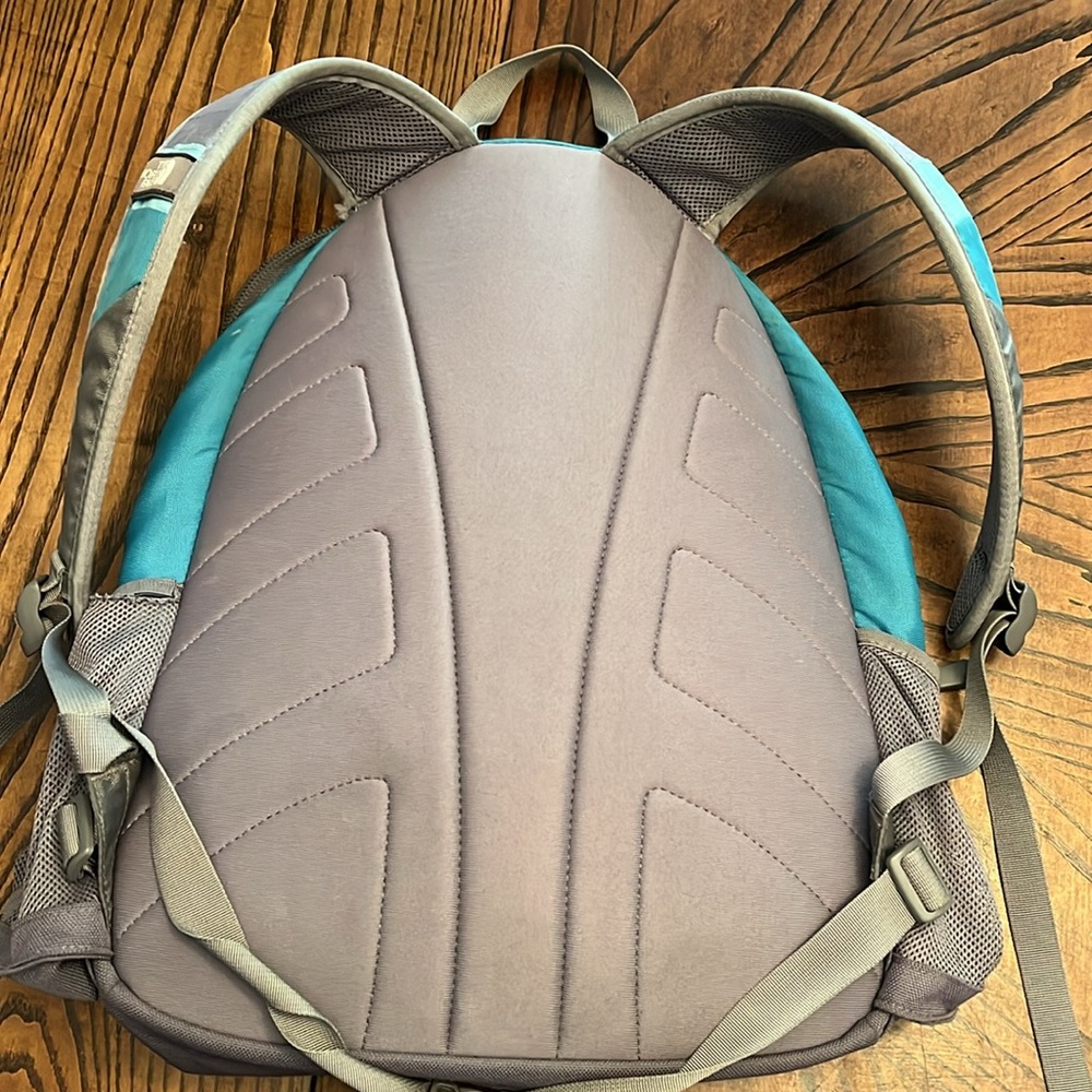 The North Face light blue and grey Jester Backpack - Picture 14 of 14